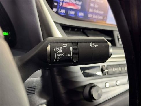 Used 2019 Lexus ES 350 Luxury w/ Accessory Package image 25