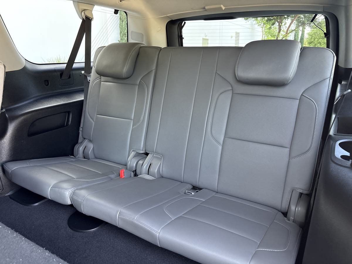 Used 2019 Chevrolet Suburban LT AWD/4WD image 12
