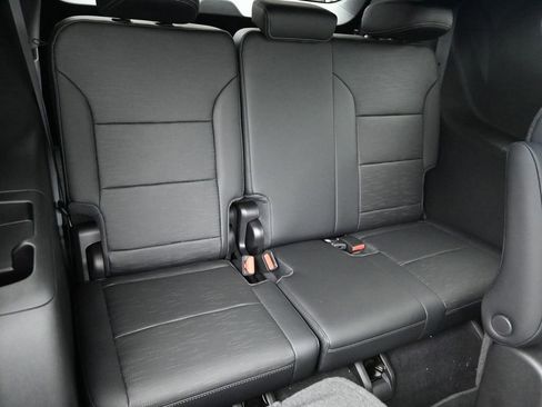 Used 2025 Buick Enclave Sport Touring w/ Power Package image 10