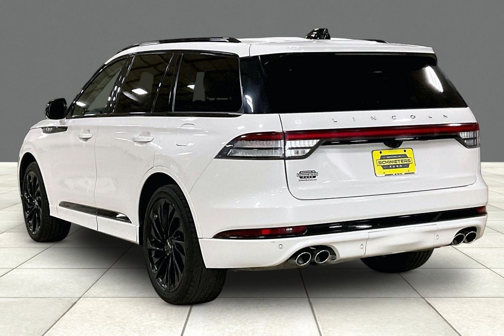 Used 2025 Lincoln Aviator Reserve w/ Jet Appearance Package AWD/4WD image 11