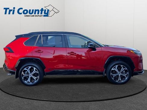Certified 2025 Toyota RAV4 XSE w/ Premium Package AWD/4WD image 9
