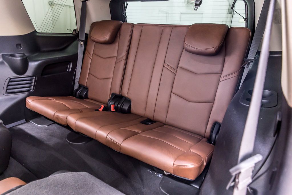 Used 2019 Cadillac Escalade Premium Luxury RWD image 35