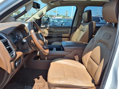 Used 2019 RAM 1500 Limited image 4