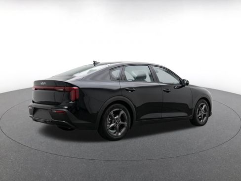 Used 2025 Kia K4 FWD image 9