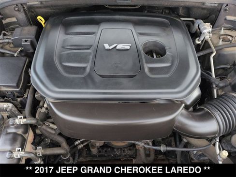Used 2017 Jeep Grand Cherokee Laredo w/ Quick Order Package 23E image 20