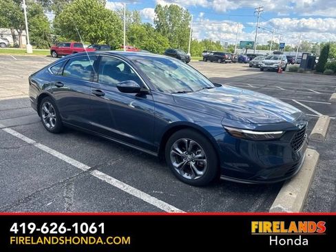 Used 2023 Honda Accord EX image 9
