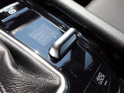 New 2025 Jeep Compass Limited image 23