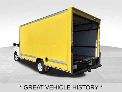 Used 2022 Ford E-350 and Econoline 350 Super Duty w/ Power Windows & Locks Group image 3