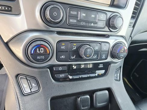 Used 2015 Chevrolet Suburban LT AWD/4WD image 28