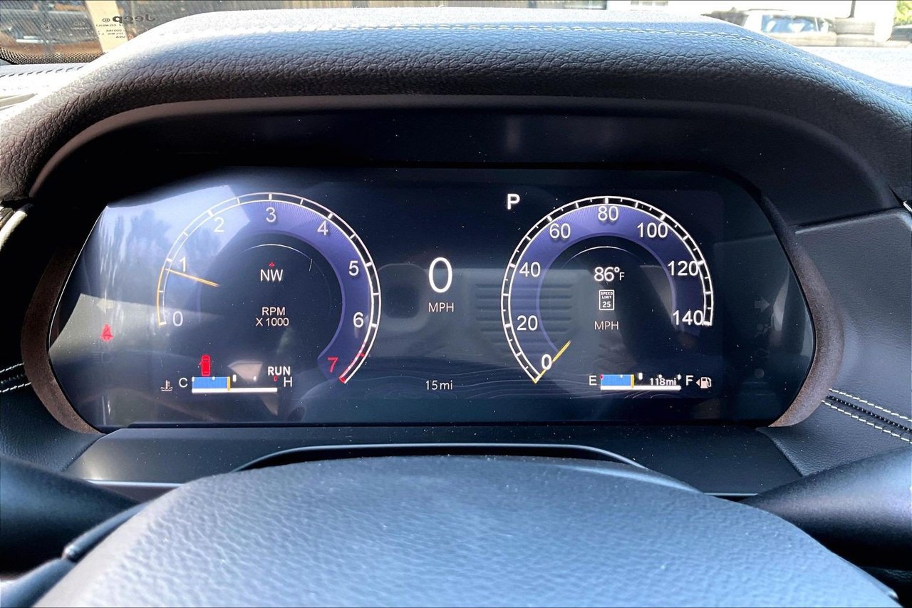 New 2027 Jeep Grand Cherokee Altitude AWD/4WD image 10