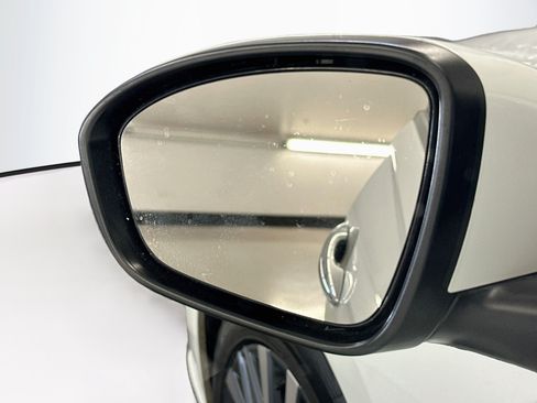 Used 2023 Nissan Altima 2.5 SV FWD image 16