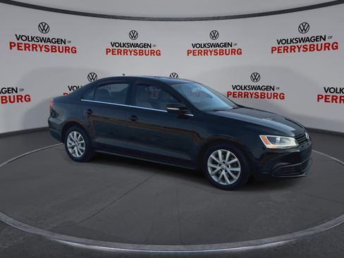 Used 2013 Volkswagen Jetta SE image 2
