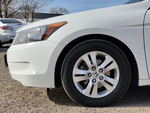Used 2009 Honda Accord LX-P image 9