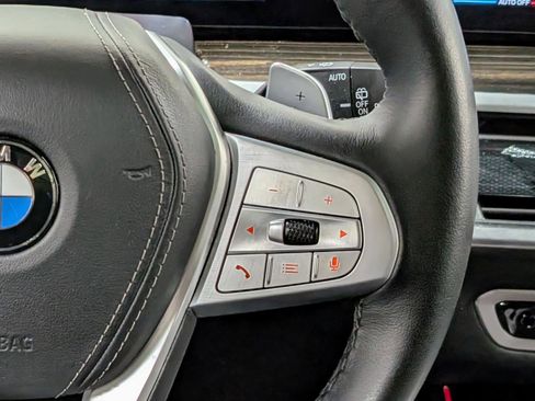 Used 2025 BMW X7 xDrive40i image 45