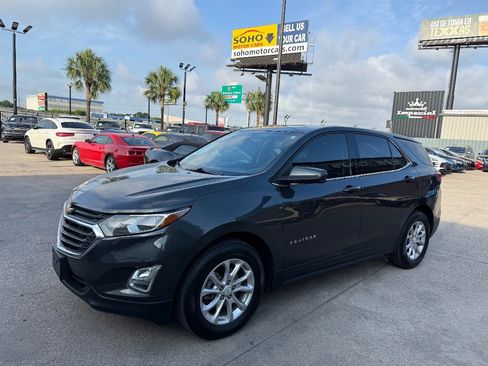 Used 2020 Chevrolet Equinox LT w/ Driver Convenience Package FWD image 7