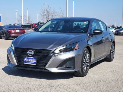 Used 2024 Nissan Altima 2.5 SV