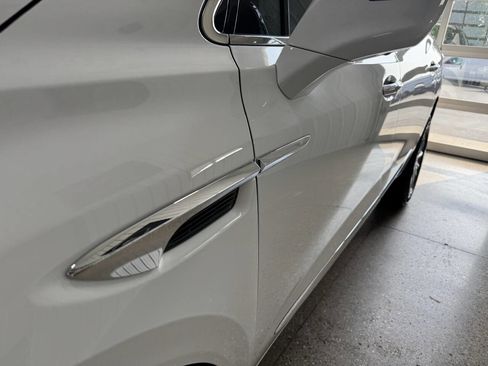 Used 2024 Buick Enclave Premium image 59