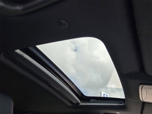 Certified 2025 Honda CR-V Sport image 19