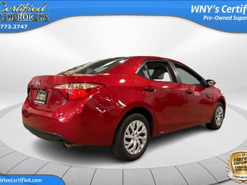 Used 2018 Toyota Corolla LE FWD image 6