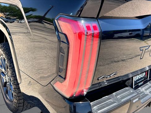 Used 2022 Toyota Tundra Platinum AWD/4WD image 29