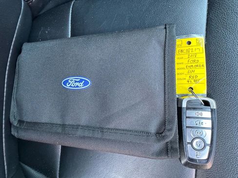 Used 2018 Ford Explorer XLT w/ Equipment Group 202A image 35