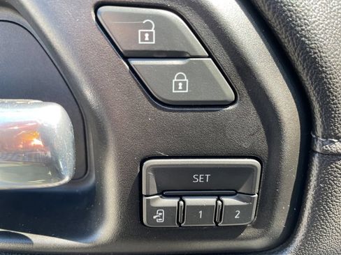 Used 2019 GMC Sierra 1500 Denali w/ Driver Alert Package II AWD/4WD image 13