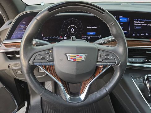 Certified 2023 Cadillac Escalade ESV Premium Luxury image 13