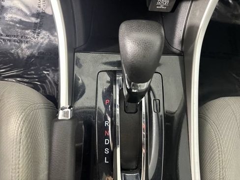 Used 2016 Honda Accord EX image 17