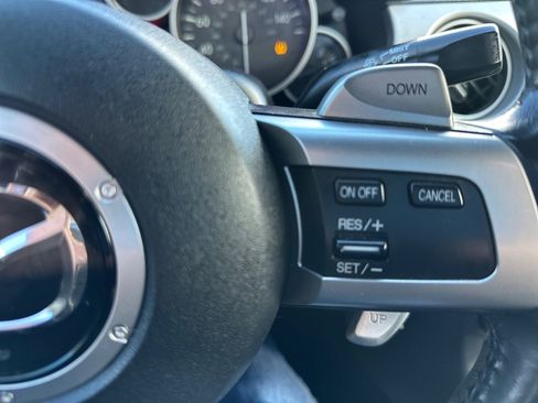 Used 2011 MAZDA MX-5 Miata Sport image 16