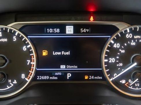Used 2024 Nissan Pathfinder SL AWD/4WD image 24