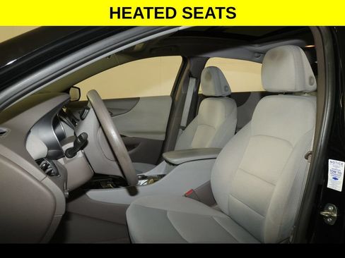 Used 2021 Chevrolet Malibu LT FWD image 4
