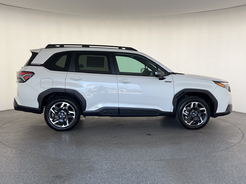 New 2026 Subaru Forester Premium AWD/4WD image 2