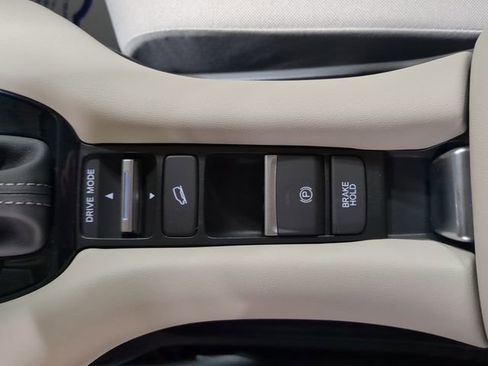 New 2025 Honda HR-V LX image 35