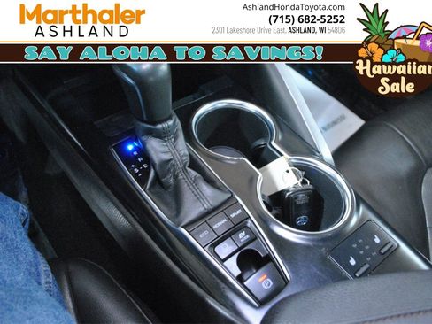 Used 2018 Toyota Camry XLE image 24