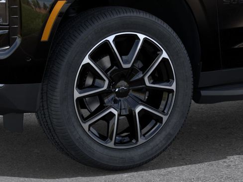 New 2026 Chevrolet Suburban RST AWD/4WD image 11