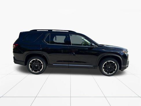 New 2026 Honda Pilot Touring image 10