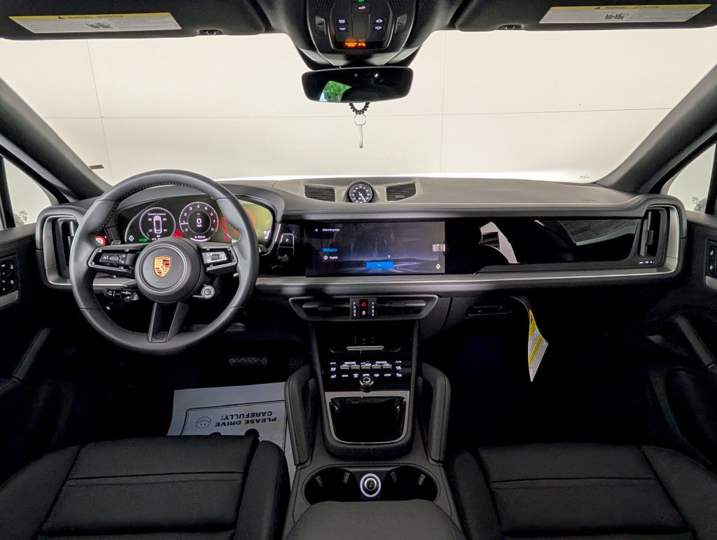 New 2026 Porsche Cayenne Coupe AWD/4WD image 20