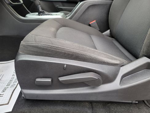 Used 2015 Chevrolet Colorado LT image 23