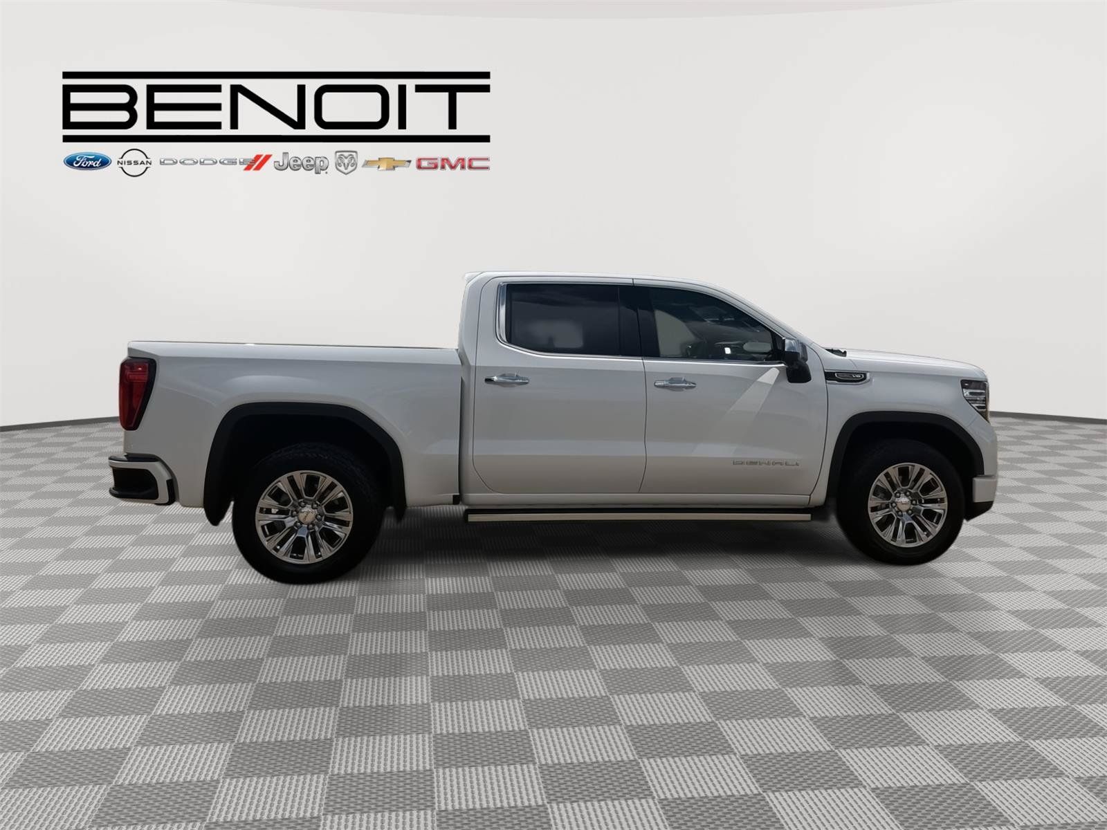 Used 2024 GMC Sierra 1500 Denali w/ Denali Reserve Package AWD/4WD image 8