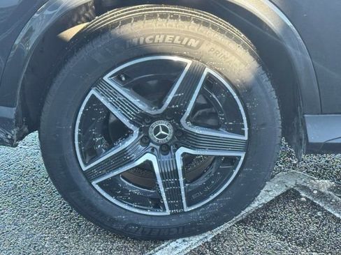 Used 2024 Mercedes-Benz GLC 300 4MATIC image 13