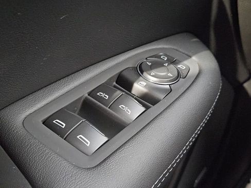 New 2026 Cadillac XT5 Luxury w/ LPO, Floor Liner Package image 22