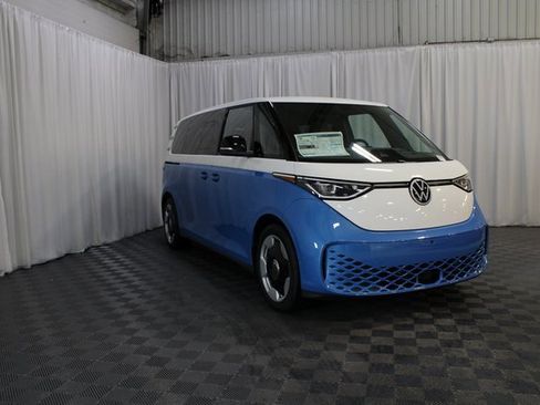 New 2025 Volkswagen ID. Buzz Pro S Plus image 32