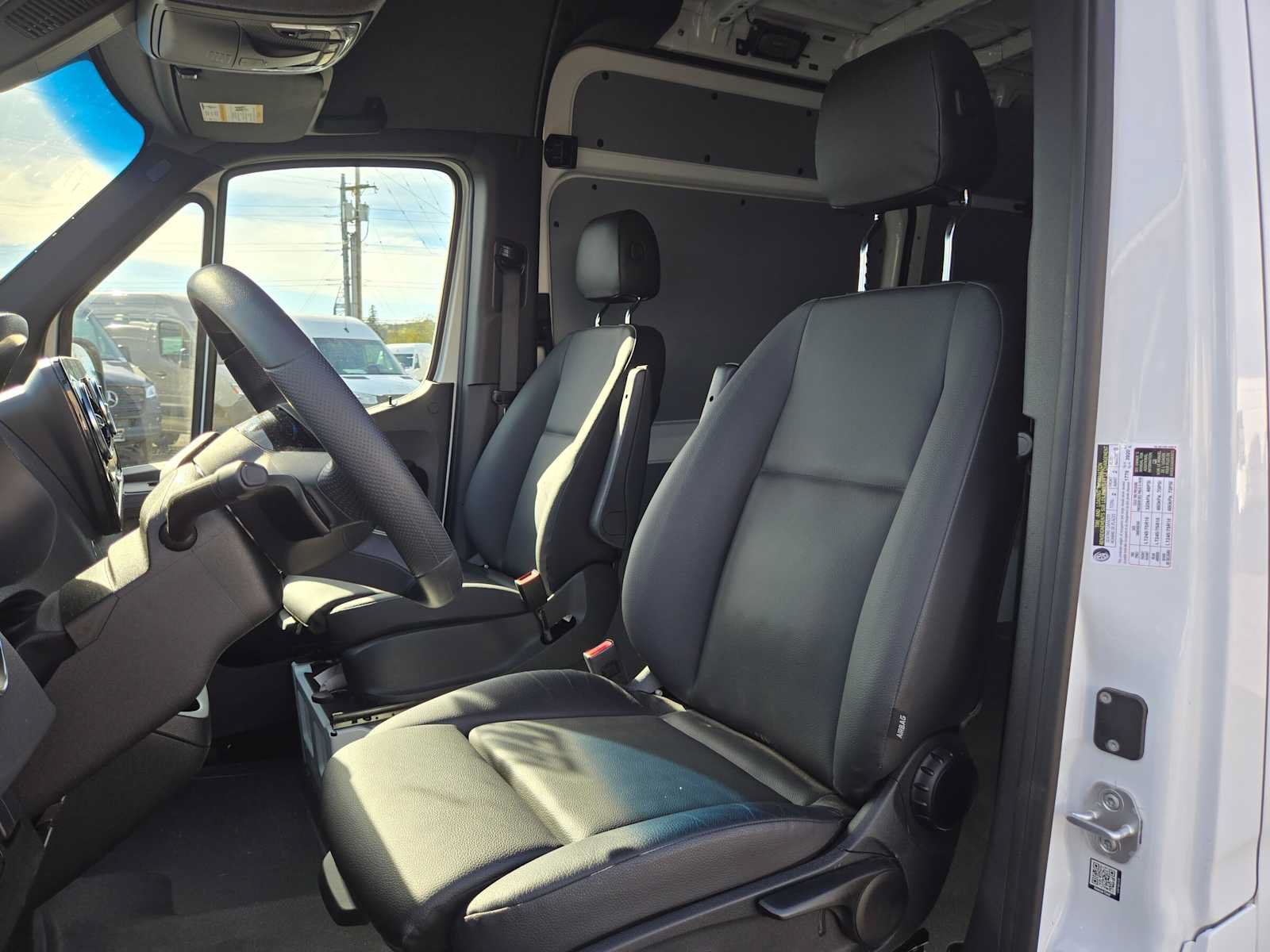 Used 2026 Mercedes-Benz Sprinter 2500 image 22
