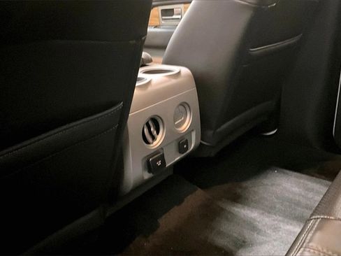 Used 2011 Ford F150 Lariat w/ Lariat Chrome Pkg image 11