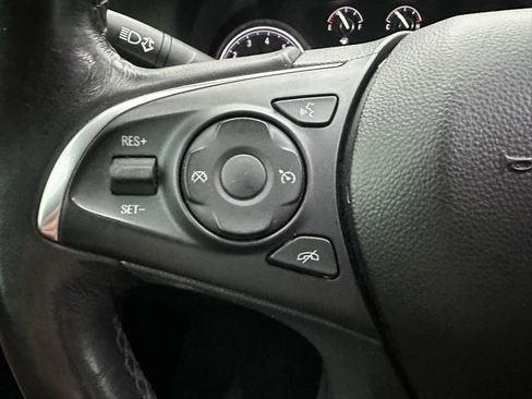 Used 2018 Buick Enclave Essence image 27