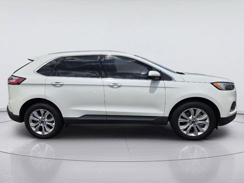 Used 2023 Ford Edge Titanium AWD/4WD image 4