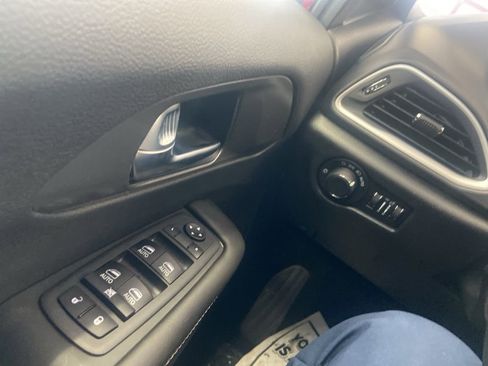 New 2026 Chrysler Voyager LX image 33