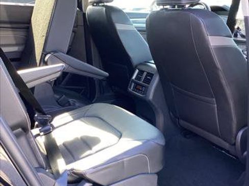 Used 2023 Volkswagen Atlas SEL Premium AWD/4WD image 22