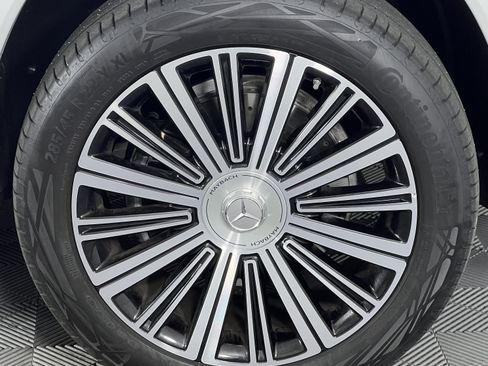 Certified 2026 Mercedes-Benz Maybach GLS 600 4MATIC image 15