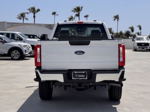 New 2025 Ford F350 XLT w/ 360-Degree Camera Package AWD/4WD image 11